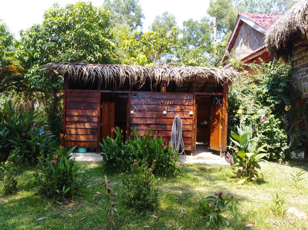 Mama Clares Otel Sihanoukville Dış mekan fotoğraf